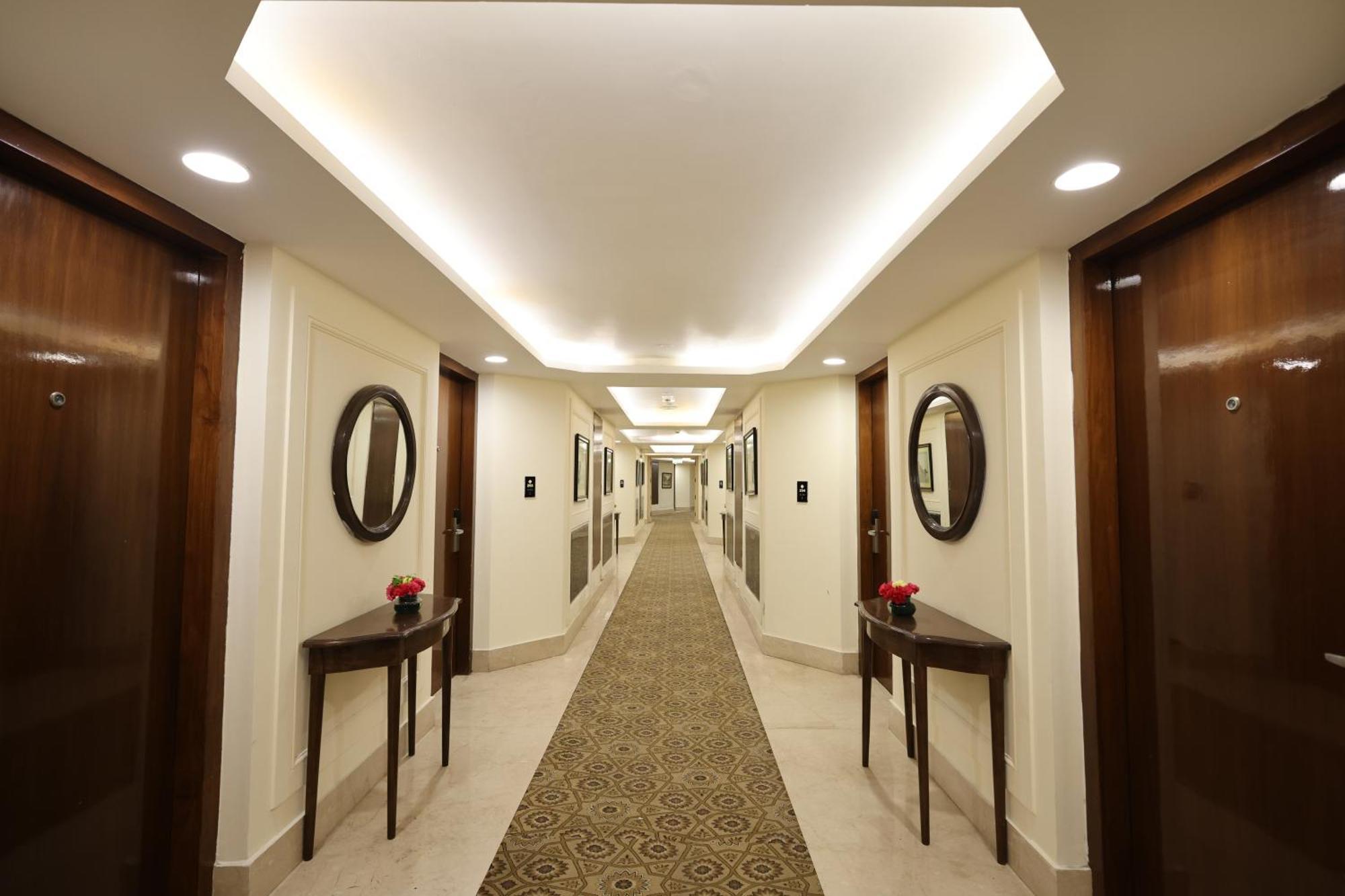 Hotel Samrat, New Delhi Bagian luar foto