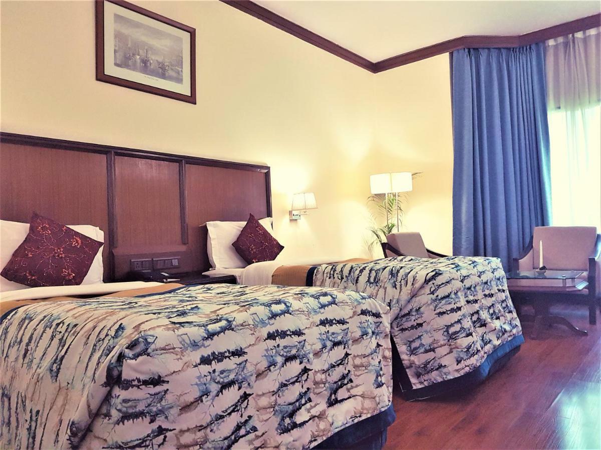 Hotel Samrat, New Delhi Bagian luar foto