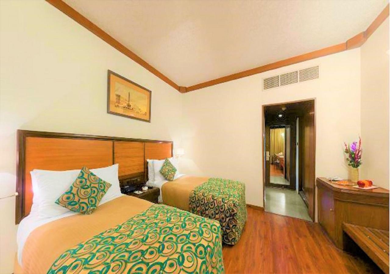 Hotel Samrat, New Delhi Bagian luar foto