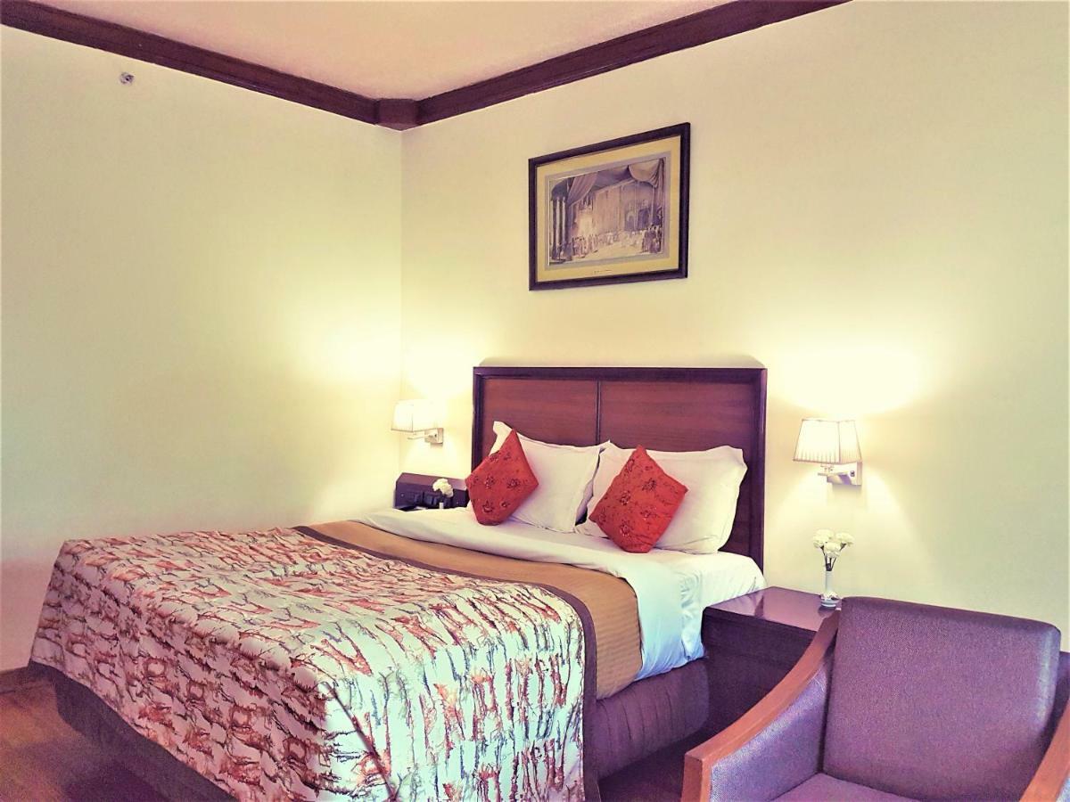 Hotel Samrat, New Delhi Bagian luar foto